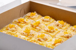 Bông lan trứng muối