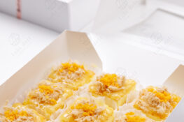 Bông lan trứng muối