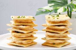 Bánh hành phô mai