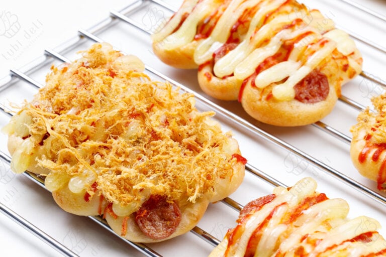 Bánh mì xúc xích Hàn Quốc