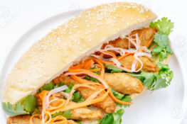 Bánh mì chả cá (vỏ mềm)